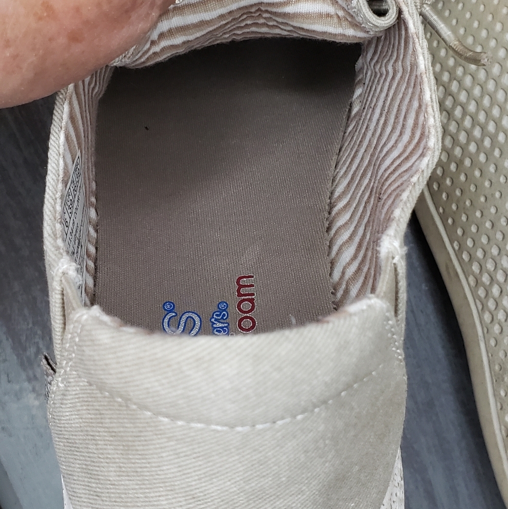 BOBS from Skechers Tan canvas loafers women's size 9 (sa211) - Picture 11 of 12